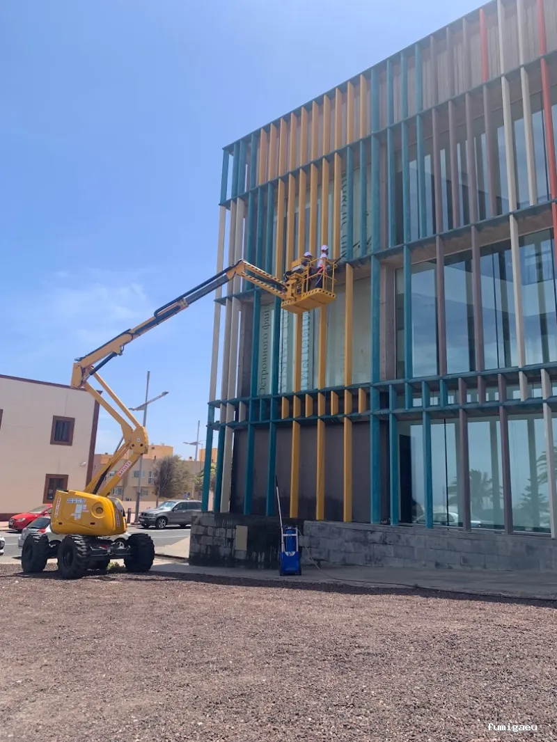 MCS Canarias S.L. | Limpieza, obra , control de plagas en Fuerteventura