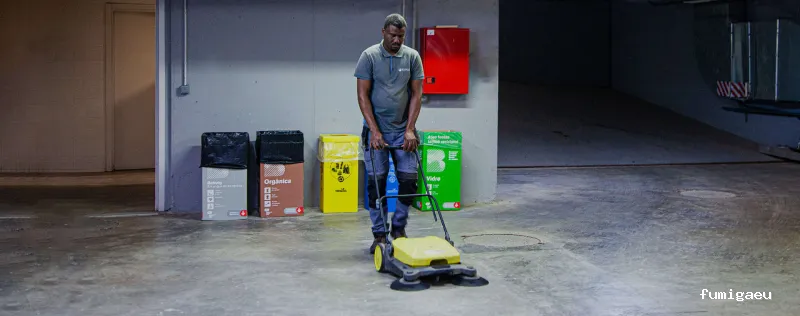 Excelent Facility Services | Servicios de limpieza y control de plagas para empresas, comunidades y parkings