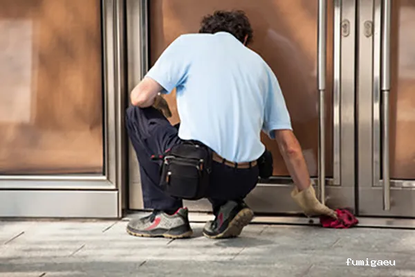 Empresa de limpieza en Sevilla ➡️ Limpiezas Castro Real S.L.